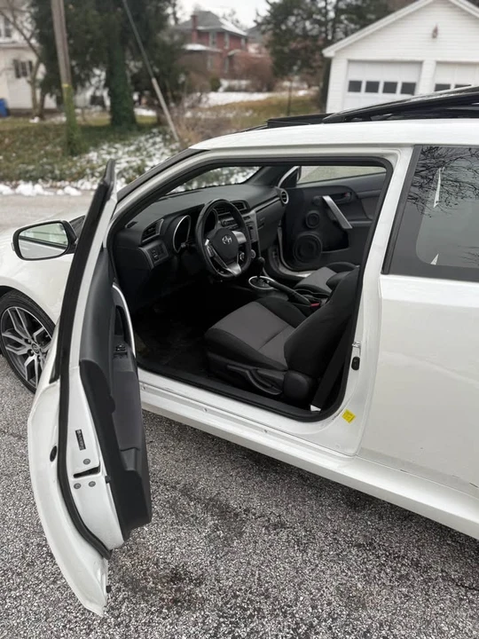 2015 Scion tC - Image 4 of 13