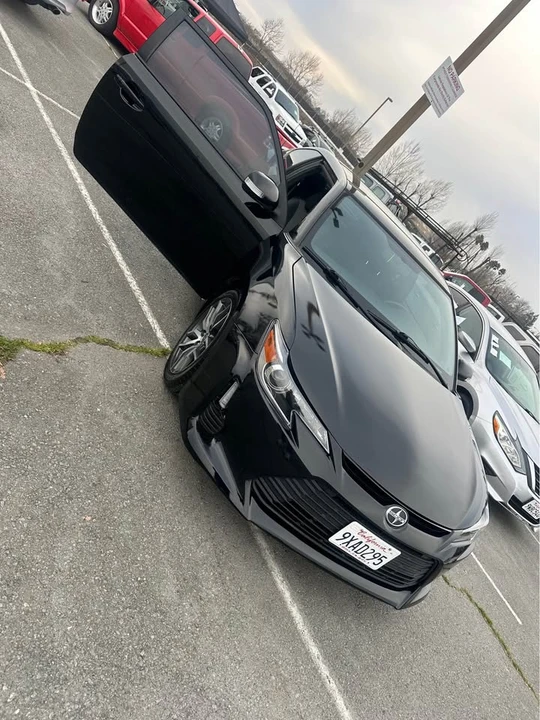 2015 Scion tC - Image 5 of 12