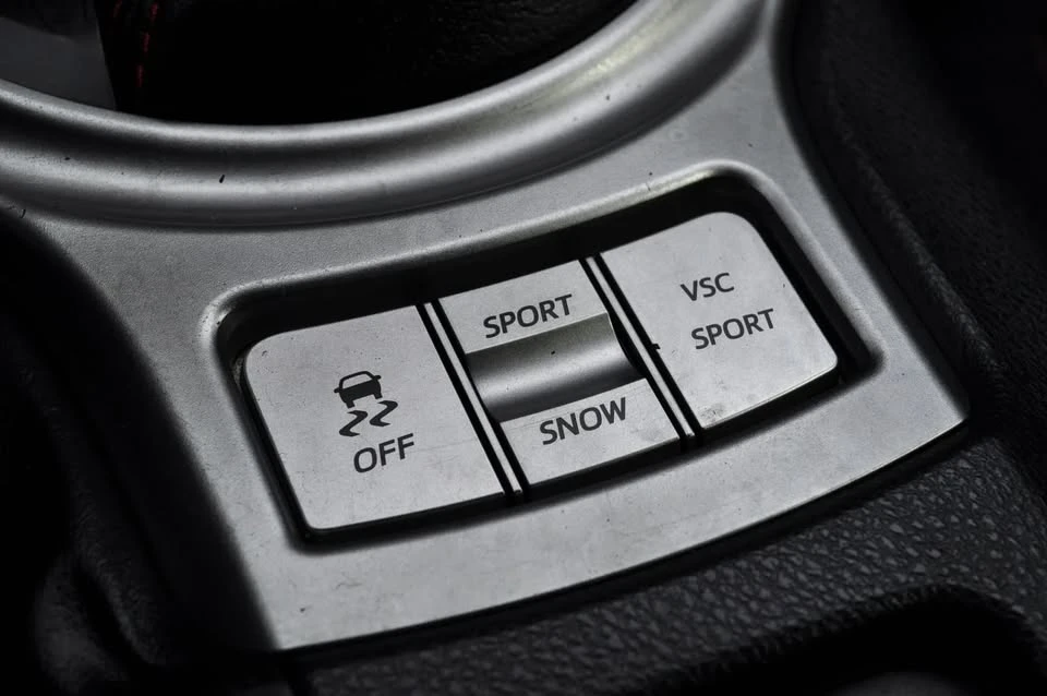 2015 Scion FR-S - Image 13 of 17