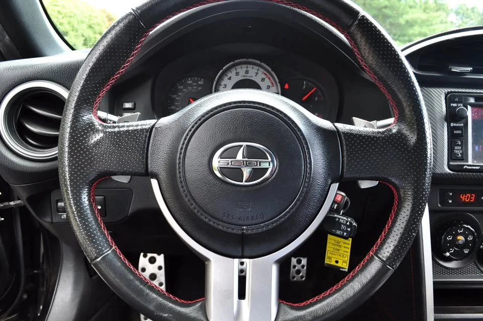 2015 Scion FR-S - Image 8 of 17
