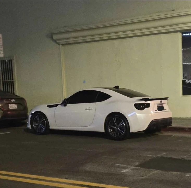 2015 Scion FR-S - Image 3 of 3
