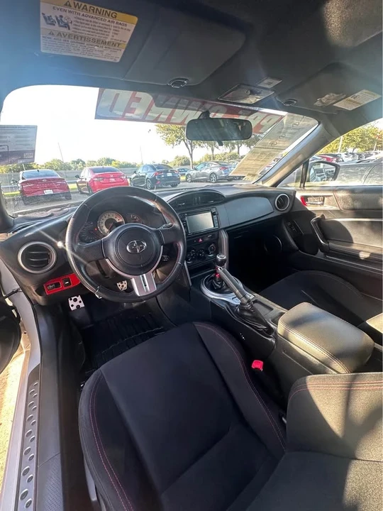 2015 Scion FR-S - Image 6 of 7