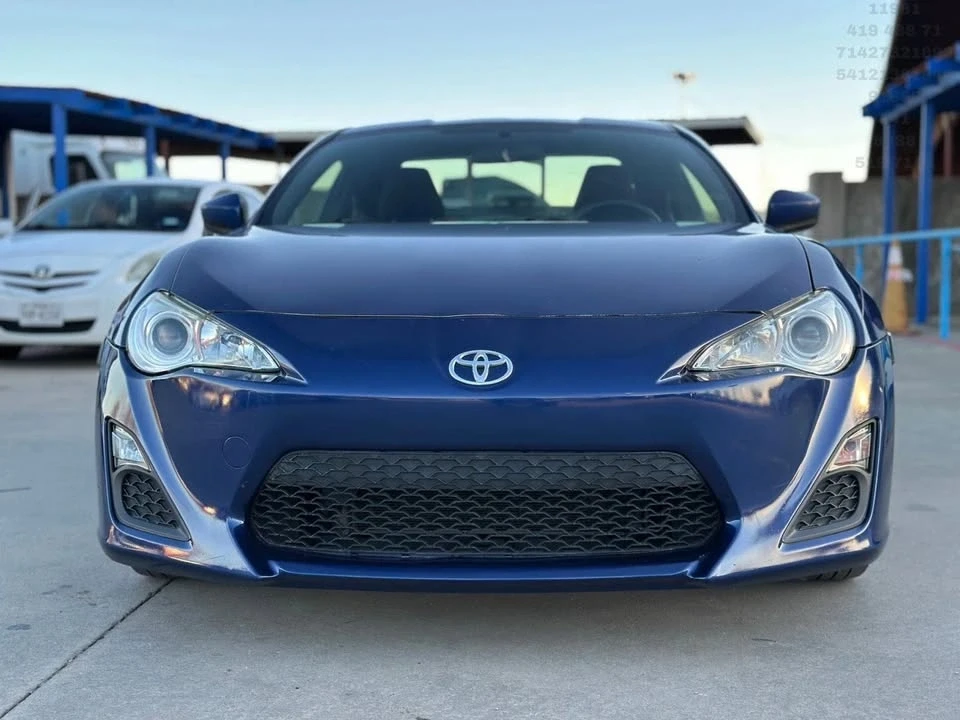 2015 Scion FR-S - Image 2 of 6