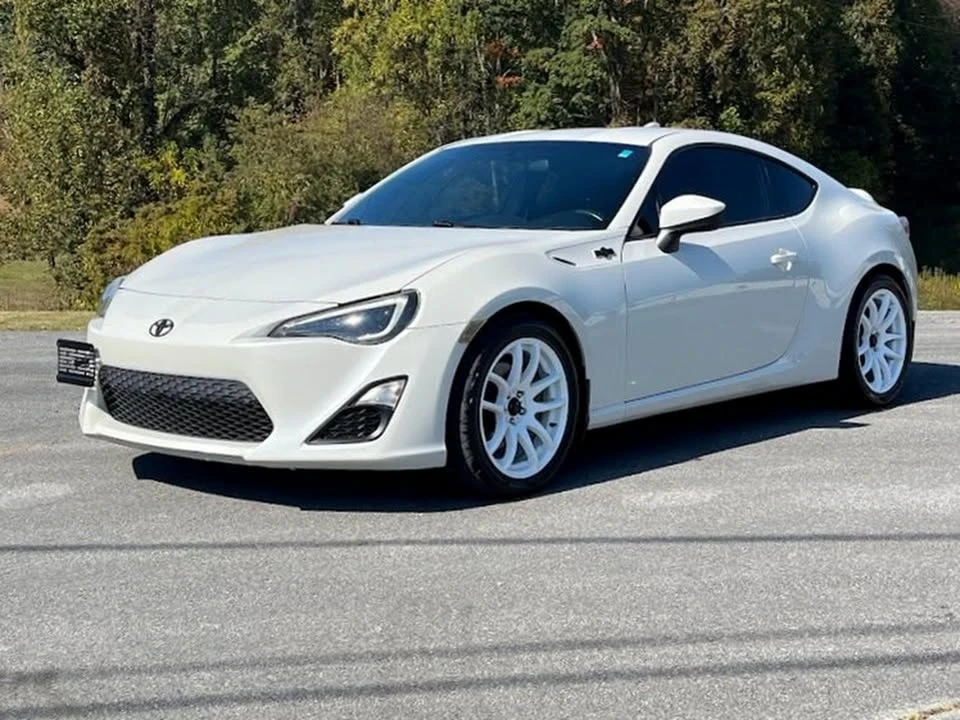 2015 Scion FR-S - Image 17 of 20