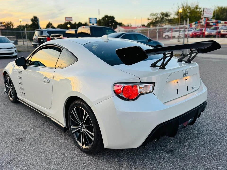 2015 Scion FR-S - Image 10 of 19