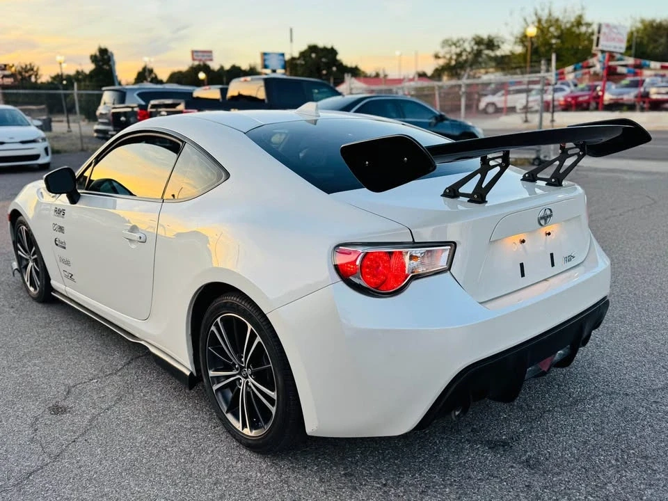 2015 Scion FR-S - Image 10 of 17