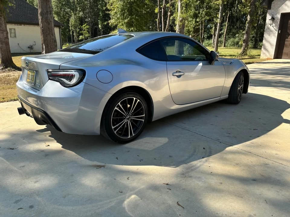 2015 Scion FR-S - Image 10 of 12