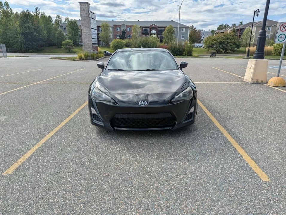 2015 Scion FR-S - Image 2 of 17