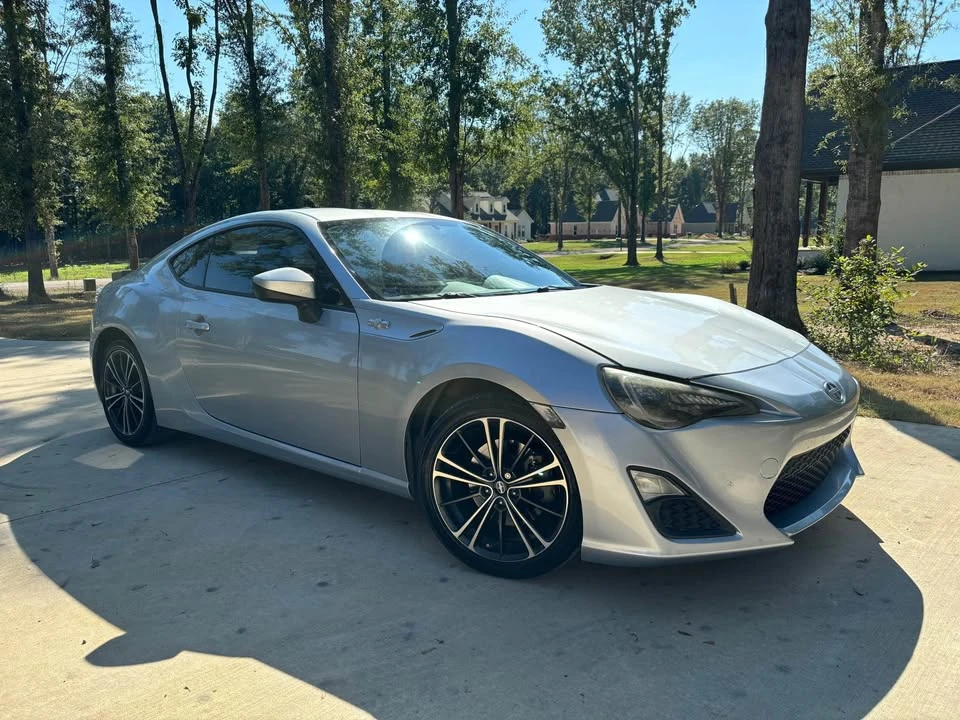 2015 Scion FR-S - Image 3 of 12
