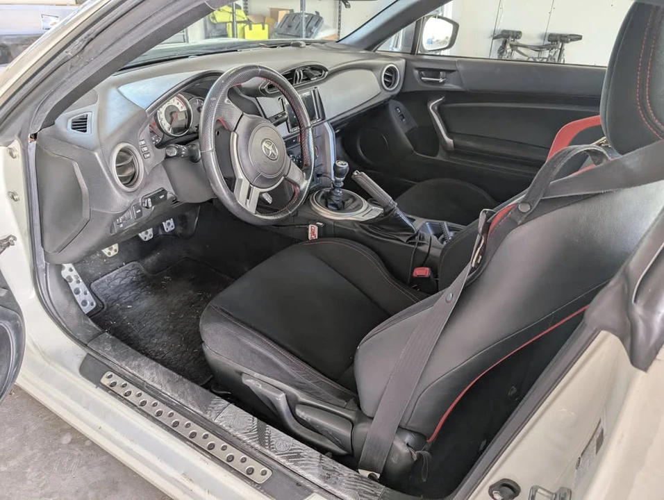 2015 Scion FR-S - Image 5 of 10