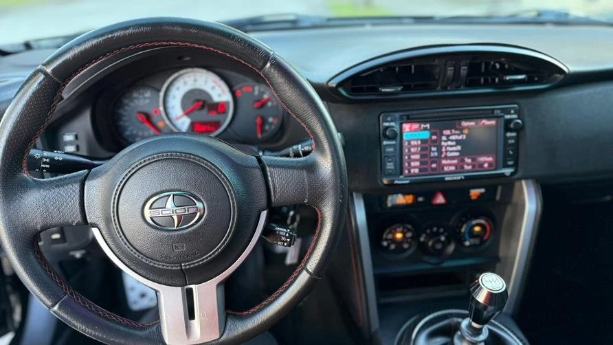 2015 Scion FR-S - Image 10 of 12