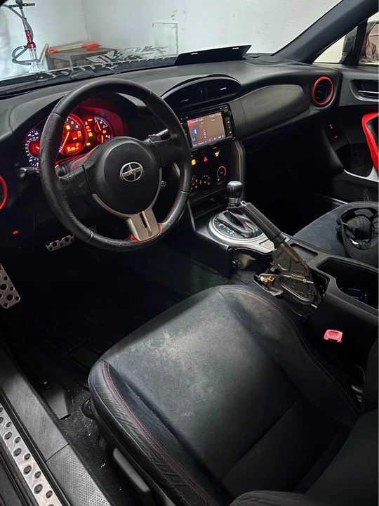 2015 Scion FR-S - Image 2 of 6