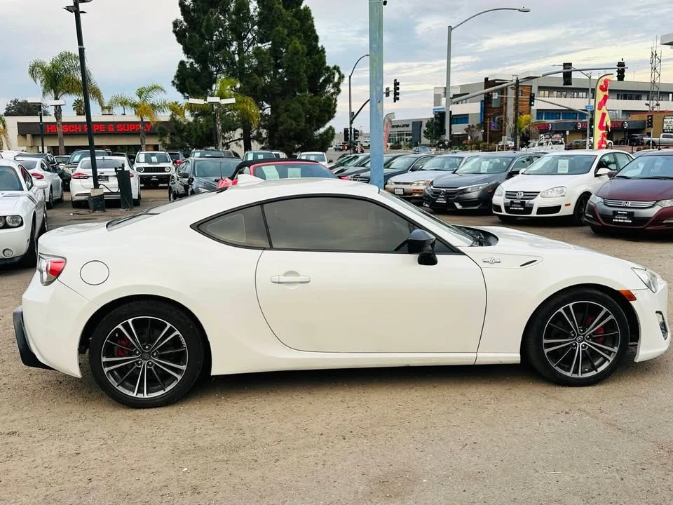 2015 Scion FR-S - Image 7 of 20