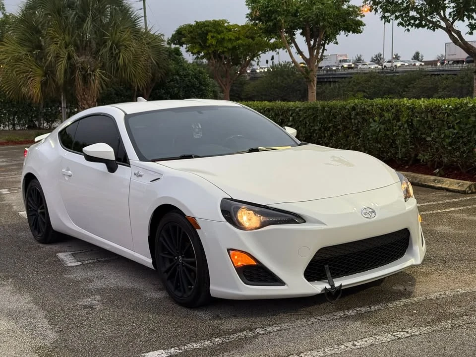 2015 Scion FR-S - Image 5 of 10