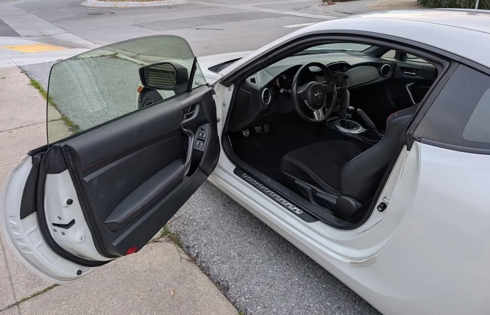 2015 Scion FR-S - Image 7 of 11