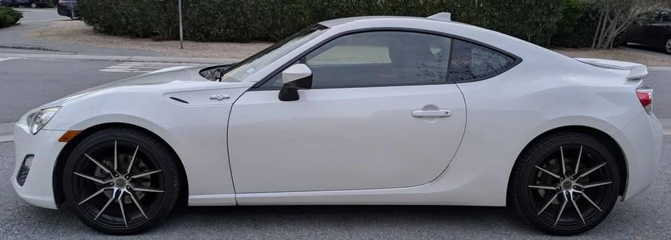 2015 Scion FR-S - Image 3 of 11