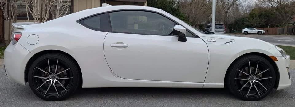 2015 Scion FR-S - Image 6 of 11