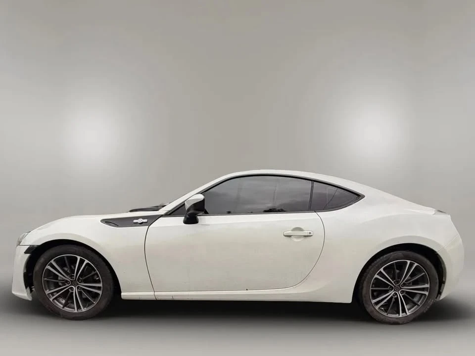 2015 Scion FR-S - Image 10 of 20