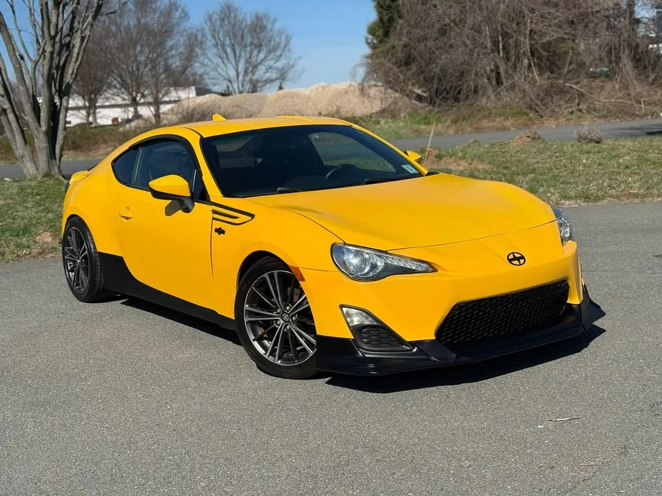2015 Scion FR-S - Image 2 of 20