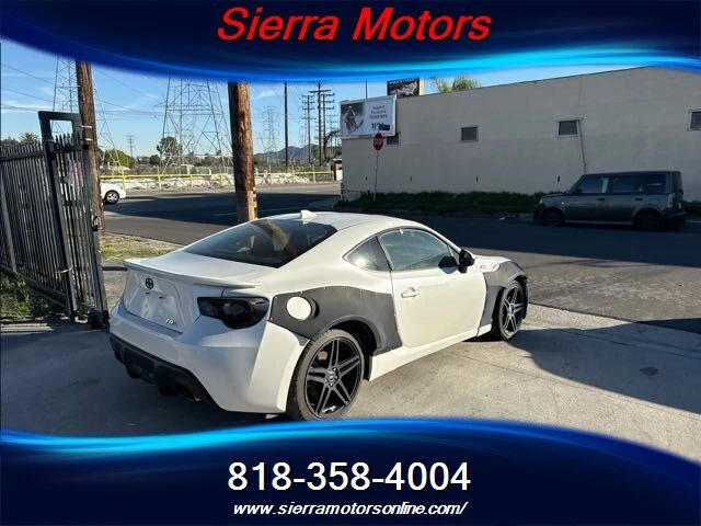 2015 Scion FR-S - Image 4 of 10