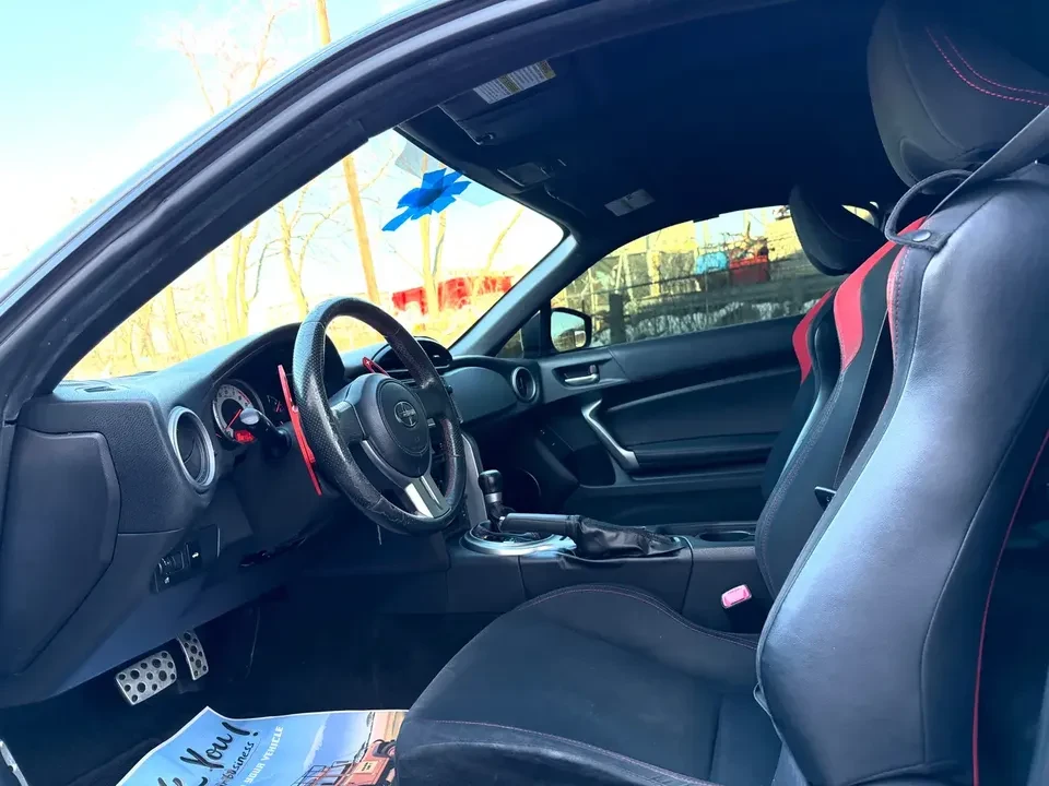 2015 Scion FR-S - Image 6 of 8