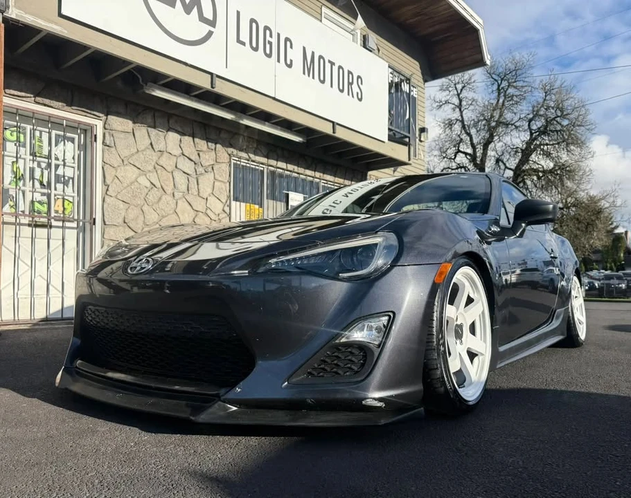 2015 Scion FR-S - Image 2 of 20