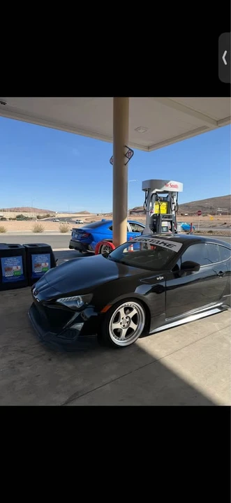2015 Scion FR-S - Image 2 of 3