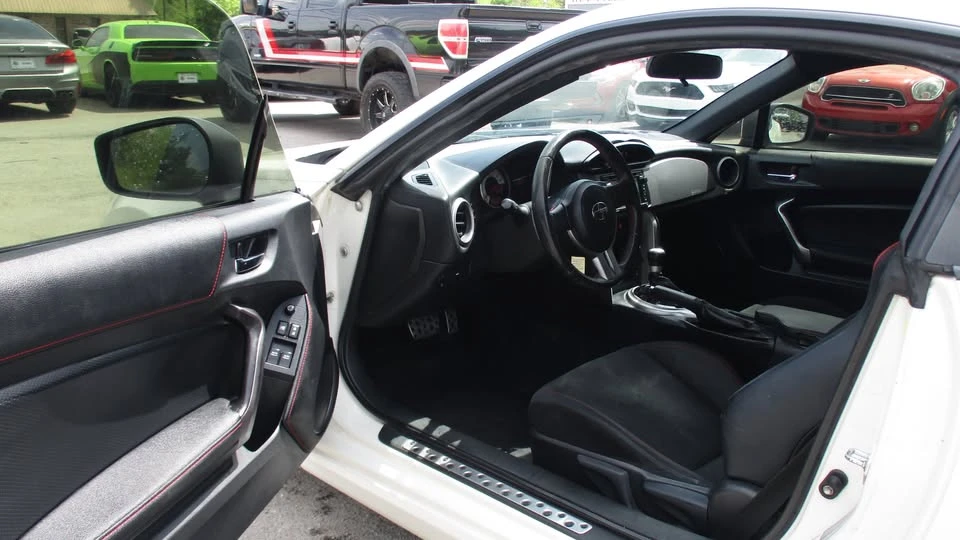 2015 Scion FR-S - Image 7 of 20
