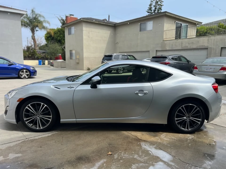 2015 Scion FR-S - Image 2 of 11
