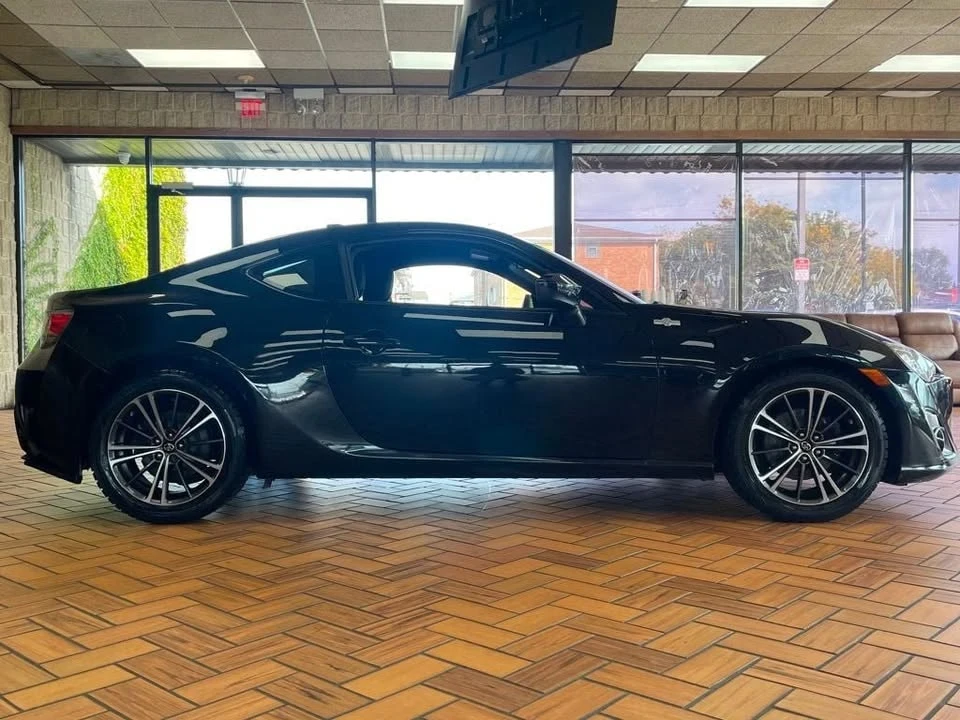 2015 Scion FR-S - Image 4 of 17