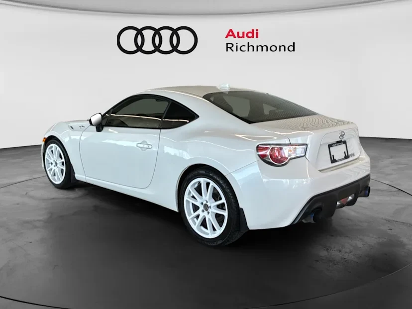2015 Scion FR-S - Image 5 of 17