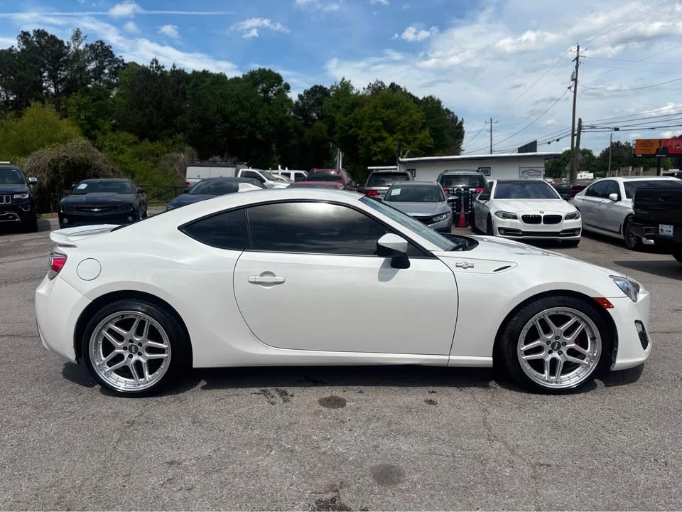 2015 Scion FR-S - Image 6 of 17