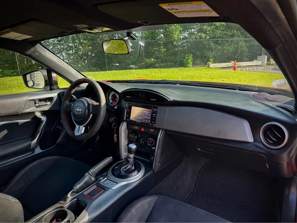2015 Scion FR-S - Image 10 of 15