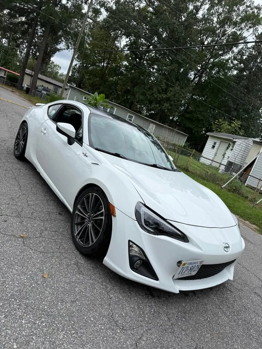 2015 Scion FR-S - Image 4 of 8