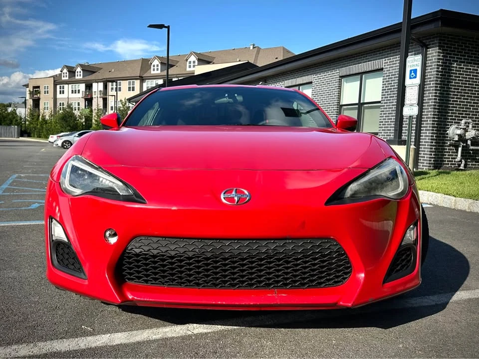 2015 Scion FR-S - Image 2 of 15