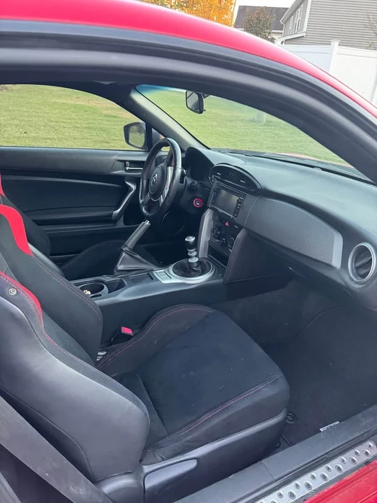 2015 Scion FR-S - Image 7 of 12