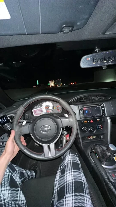 2015 Scion FR-S - Image 6 of 9