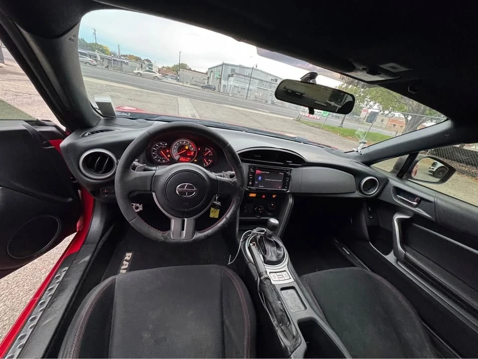 2015 Scion FR-S - Image 10 of 11