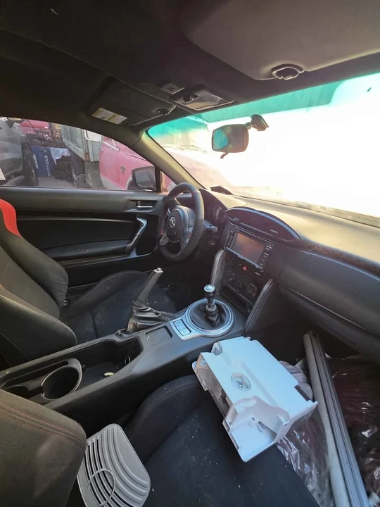 2015 Scion FR-S - Image 7 of 8