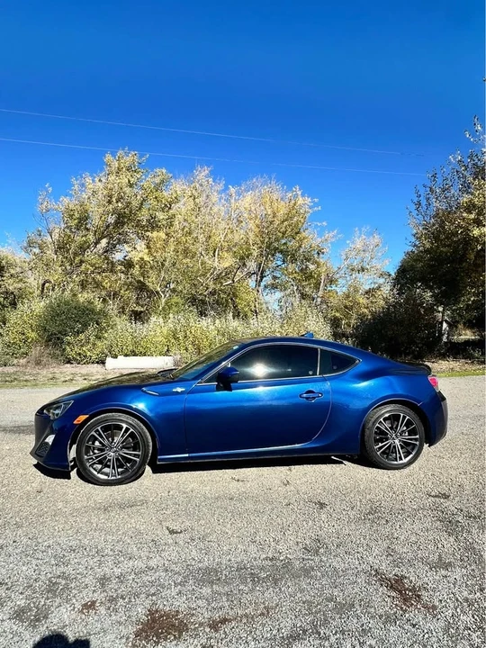 2015 Scion FR-S - Image 2 of 12