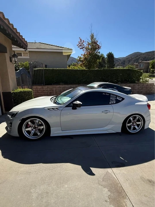 2015 Scion FR-S - Image 2 of 11