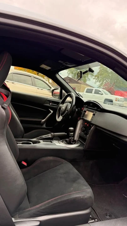 2015 Scion FR-S - Image 6 of 12
