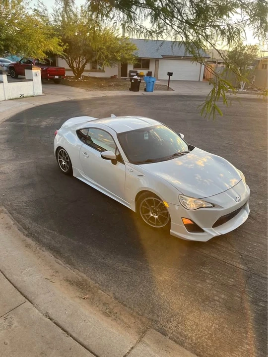 2015 Scion FR-S - Image 2 of 4