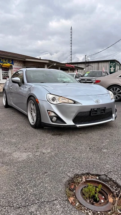 2015 Scion FR-S - Image 2 of 12
