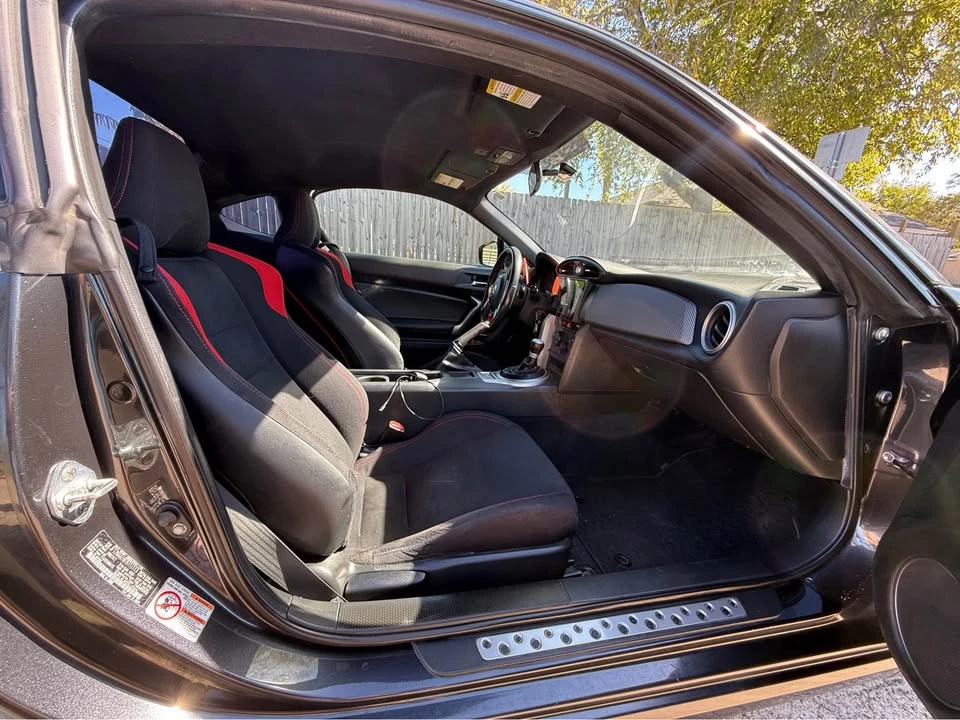 2015 Scion FR-S - Image 9 of 16