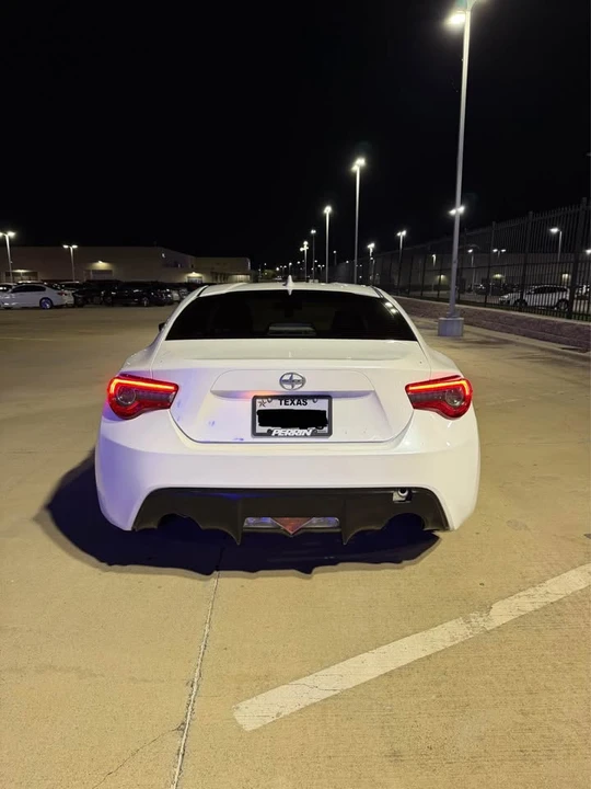 2015 Scion FR-S - Image 4 of 12