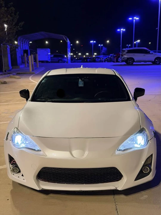 2015 Scion FR-S - Image 3 of 12