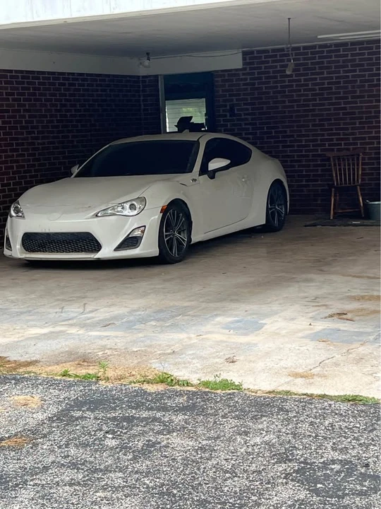 2015 Scion FR-S - Image 3 of 8