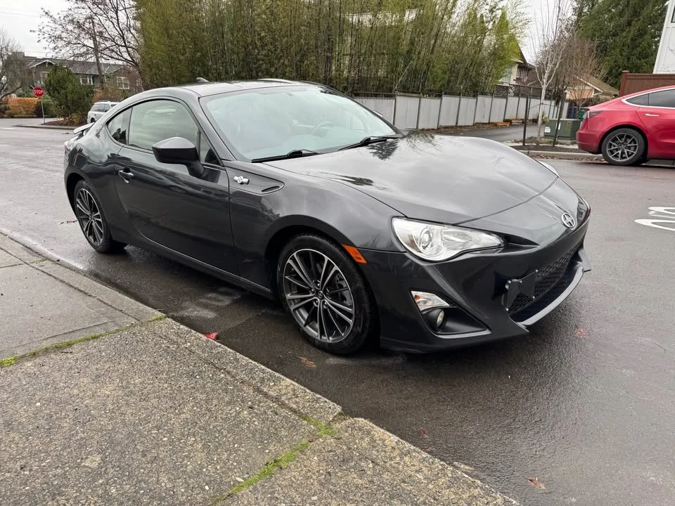 2015 Scion FR-S - Image 2 of 17