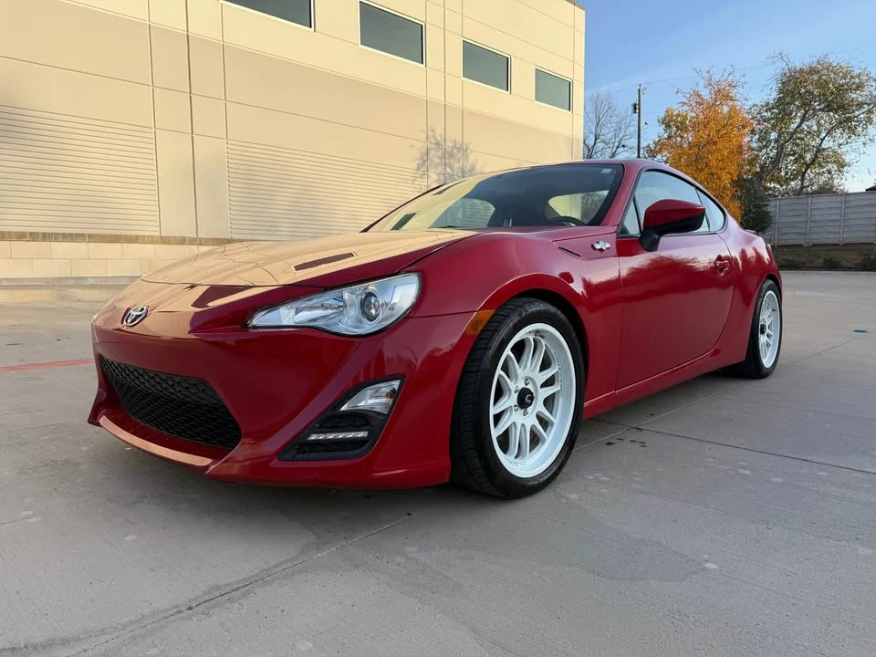 2015 Scion FR-S - Image 7 of 18